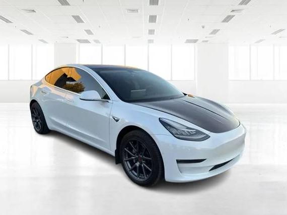 TESLA MODEL 3 2018 5YJ3E1EAXJF035458 image